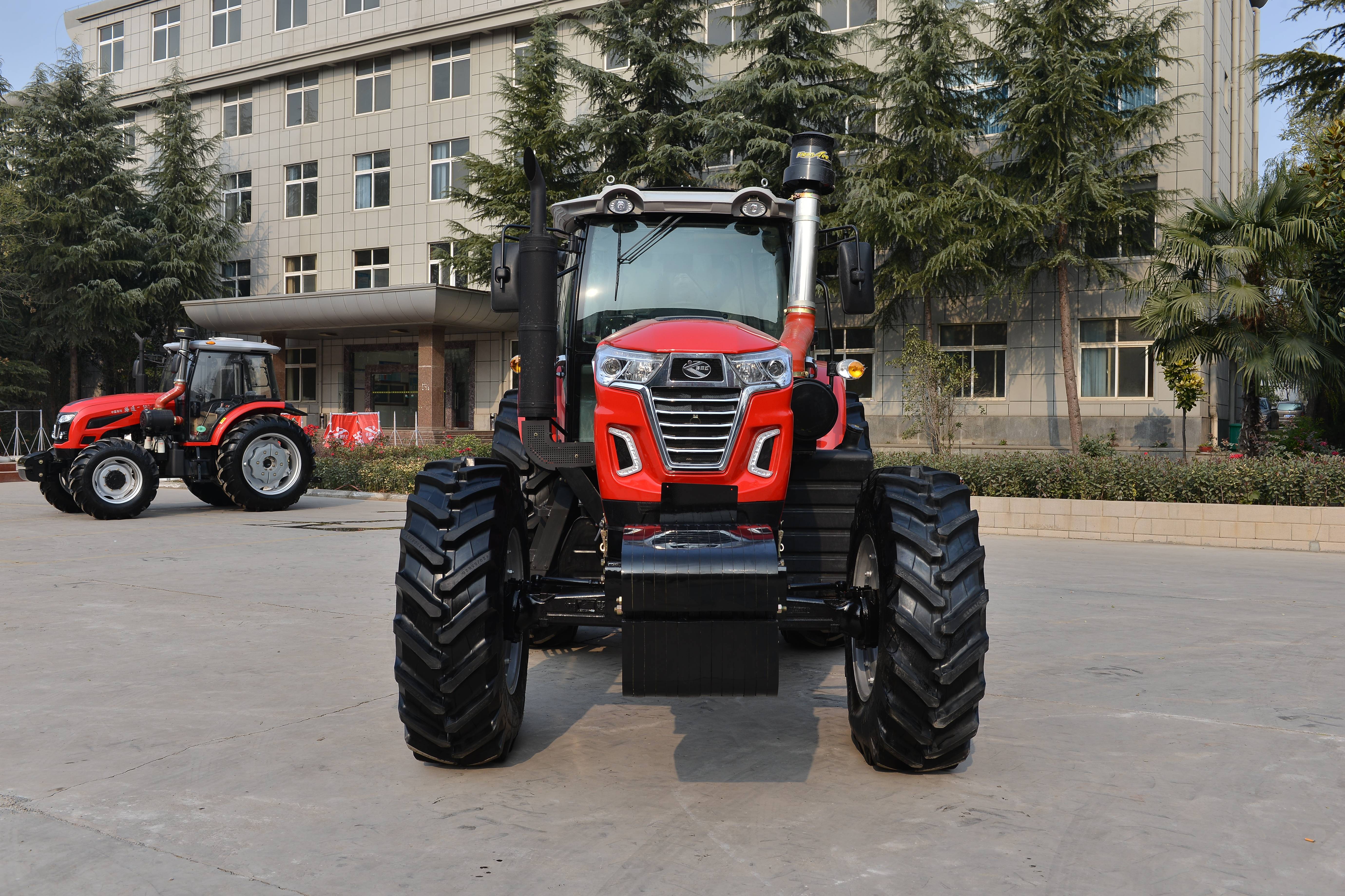 LTG2204 220HP farm tractor