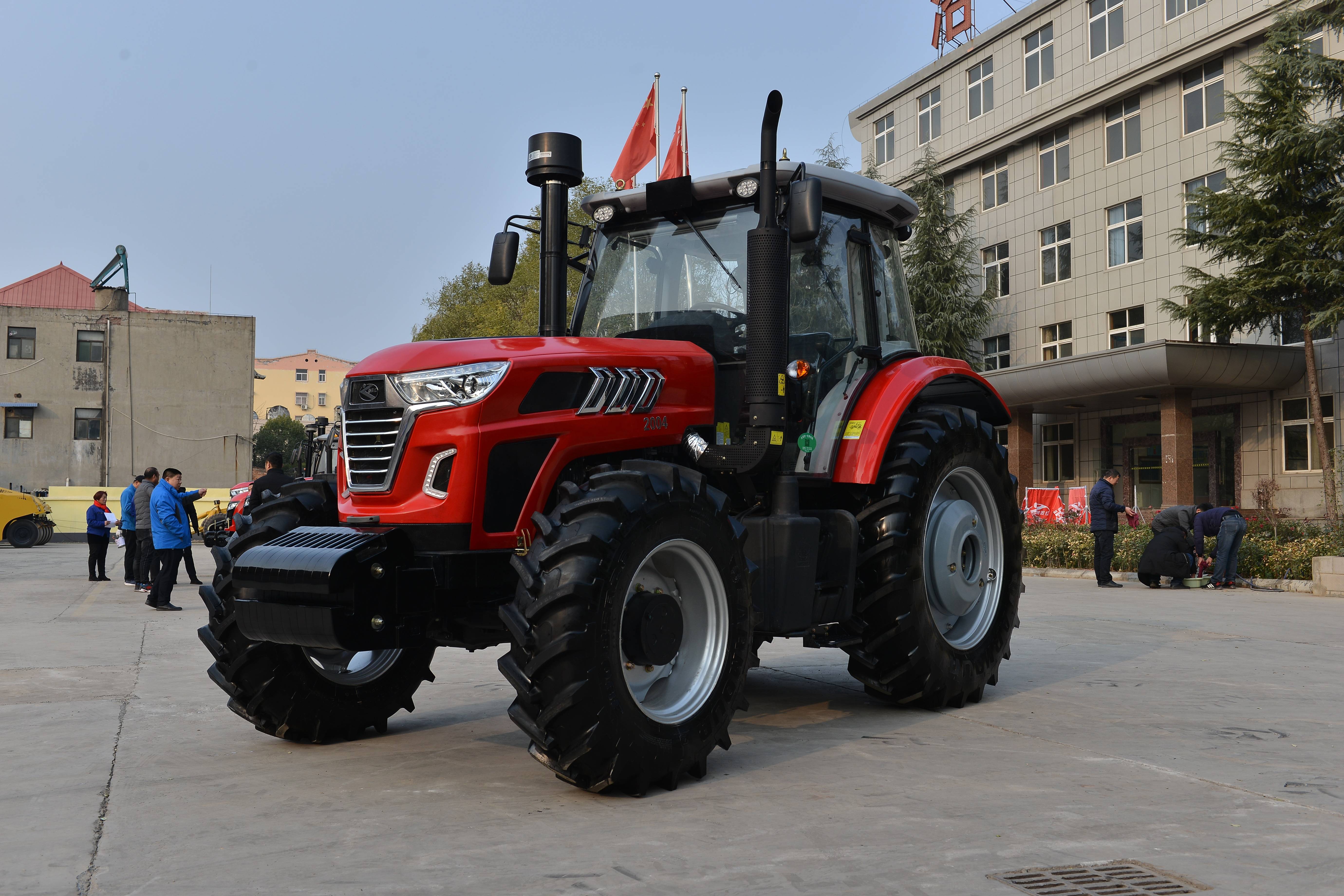 LTX2004  200HP farm tractor