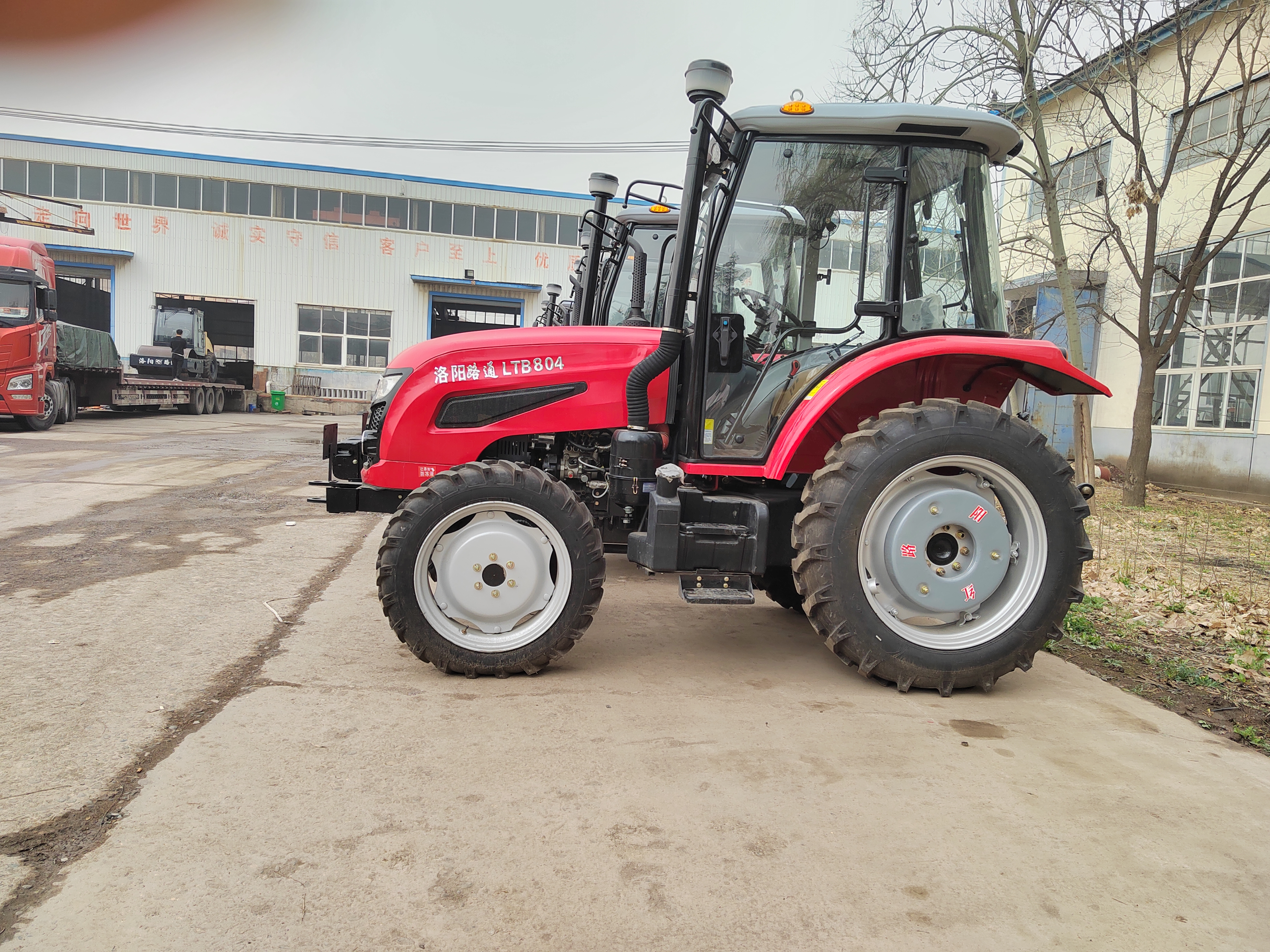 LTB804  80HP farm tractor